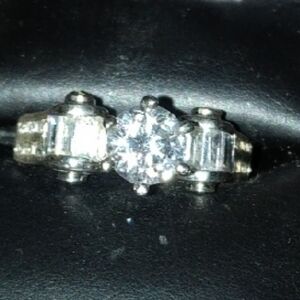 Elegant Silver Diamond Ring